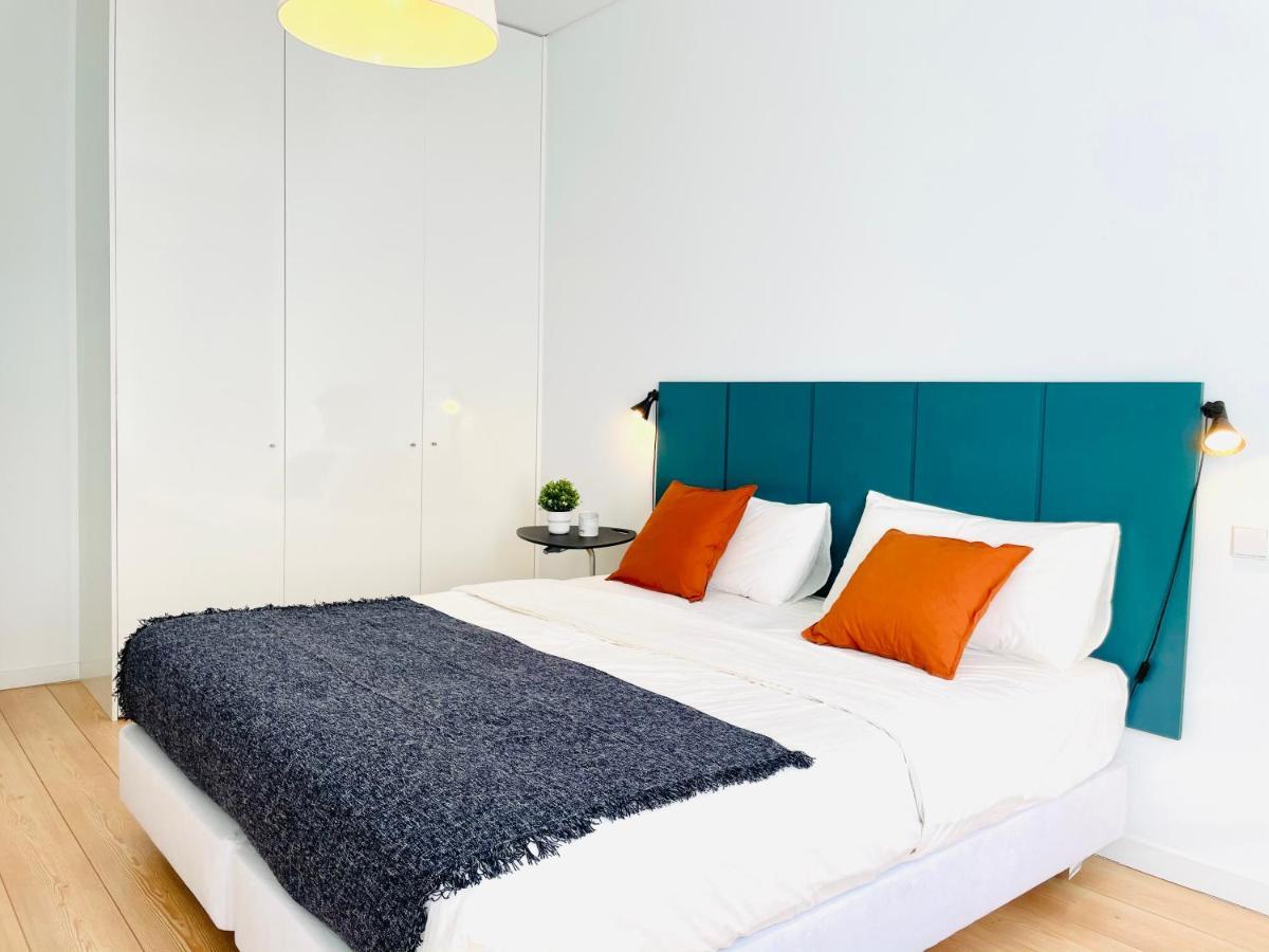 Sunny Arroios Apartment Lisbon Bagian luar foto