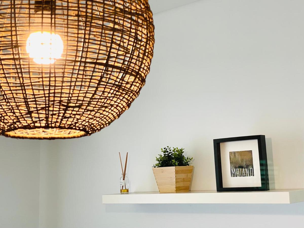 Sunny Arroios Apartment Lisbon Bagian luar foto