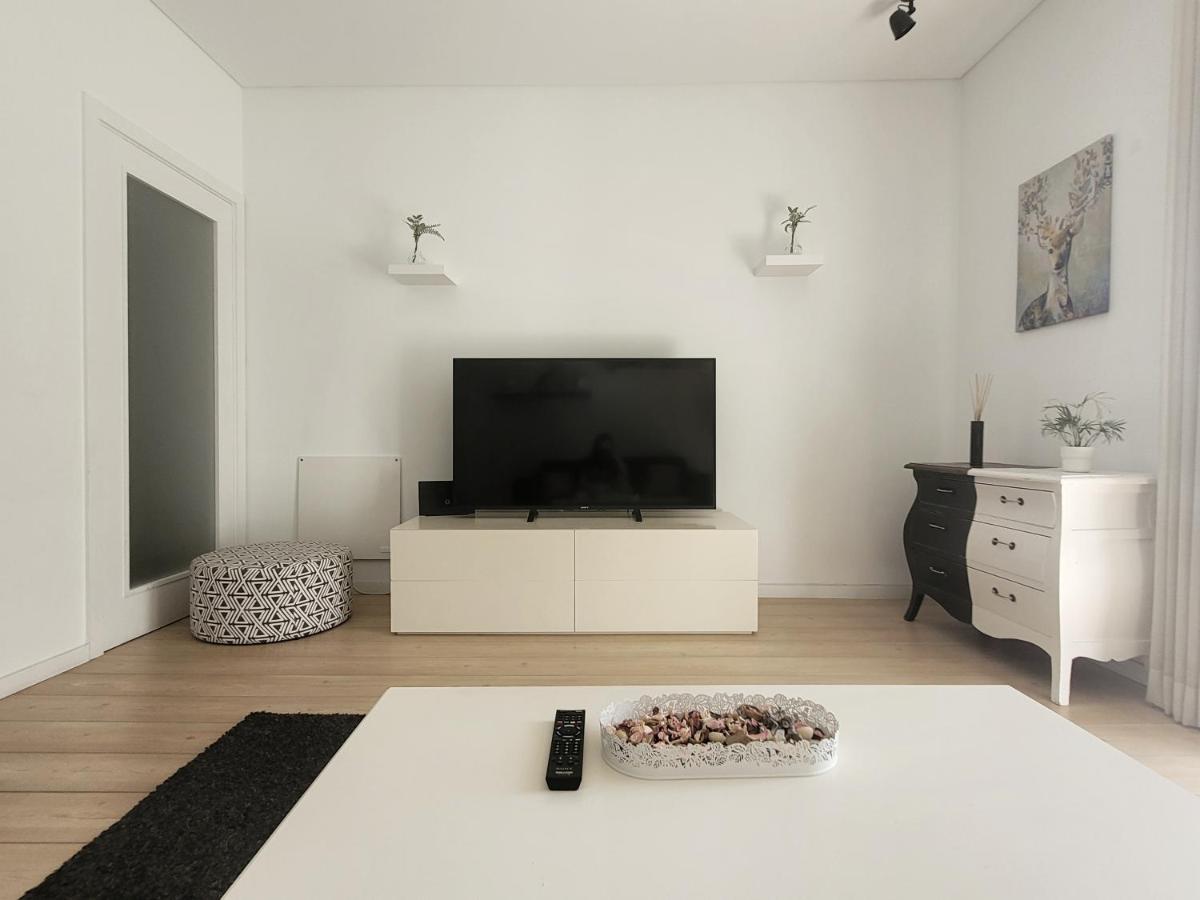 Sunny Arroios Apartment Lisbon Bagian luar foto